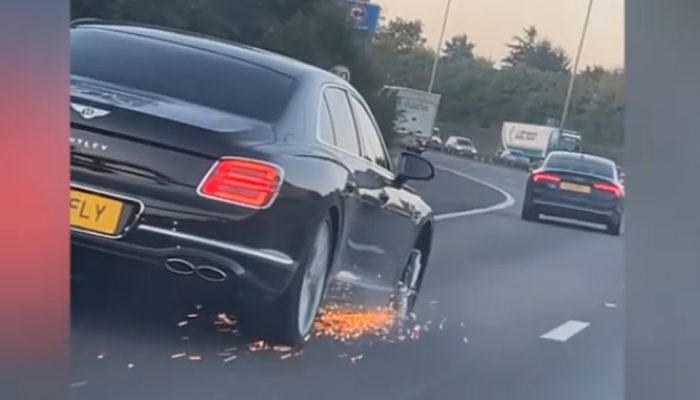 £175k Bentley driving with no tyre on M25
