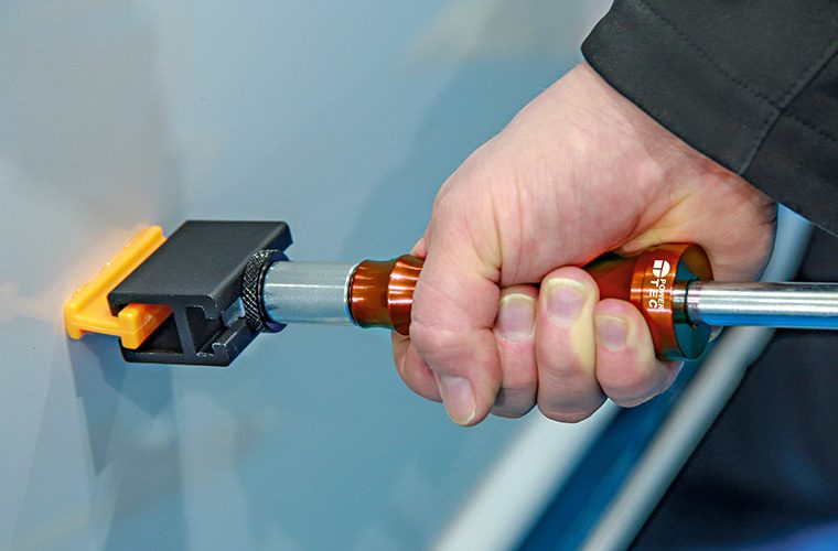 New PDR kit from Power-TEC combines hot glue and slide hammer for dent repair