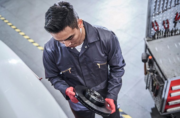 TRW leads braking market with comprehensive range and european manufacturing focus