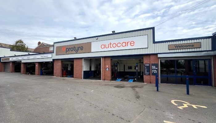 Stourbridge garage reopens following extensive refurbishment